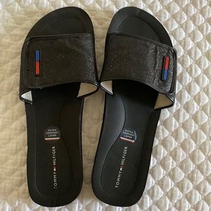 Tommy Hilfiger Women's slides